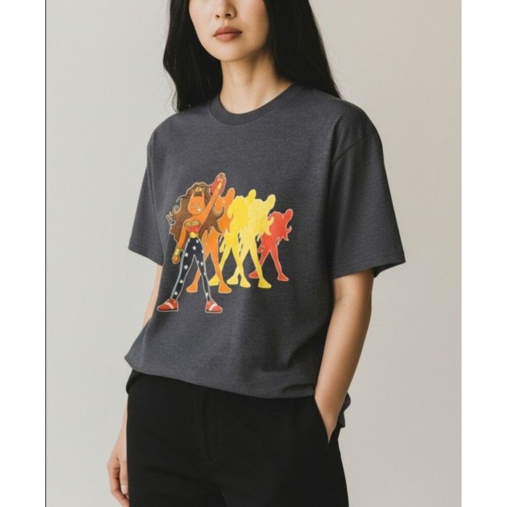 Kettlebell Graphic T-Shirt With Wonder Woman Design Charcoal Heather Size M Unis